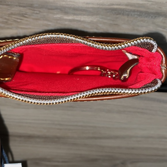 NWT-Dooney&Bourke Belvedere Pebble Wristlet, White - Picture 5 of 8